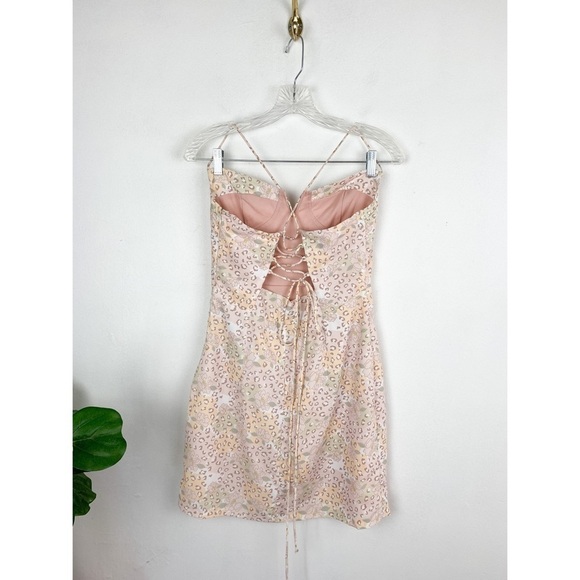 Et Clet Animal & Floral Print Lace Up Back Mini Dress Sz M - Picture 4 of 10